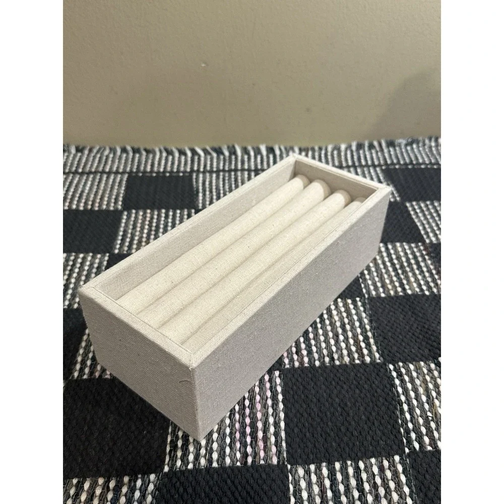 William Sonoma‎ Jewelry Organizer